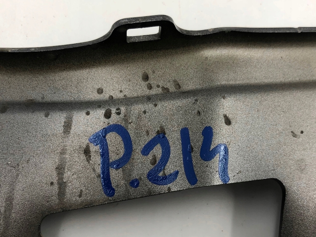 Правый перед кронштейн крыла бампера подкрылок fender 4ke.803.504 audi e-tron Доставка