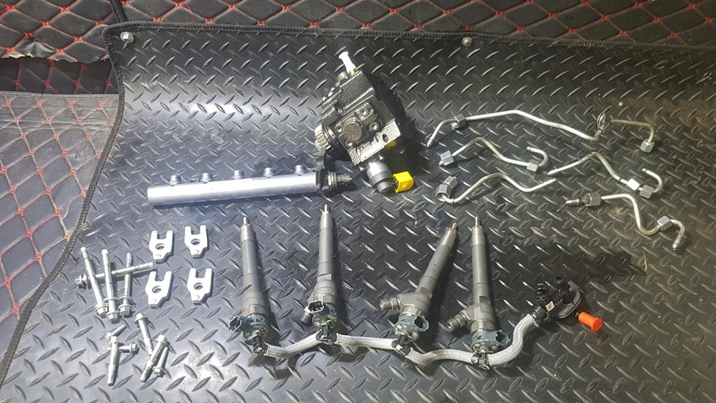 фото №1, Насос форсунки 1.6 renault trafic iii 0445010404