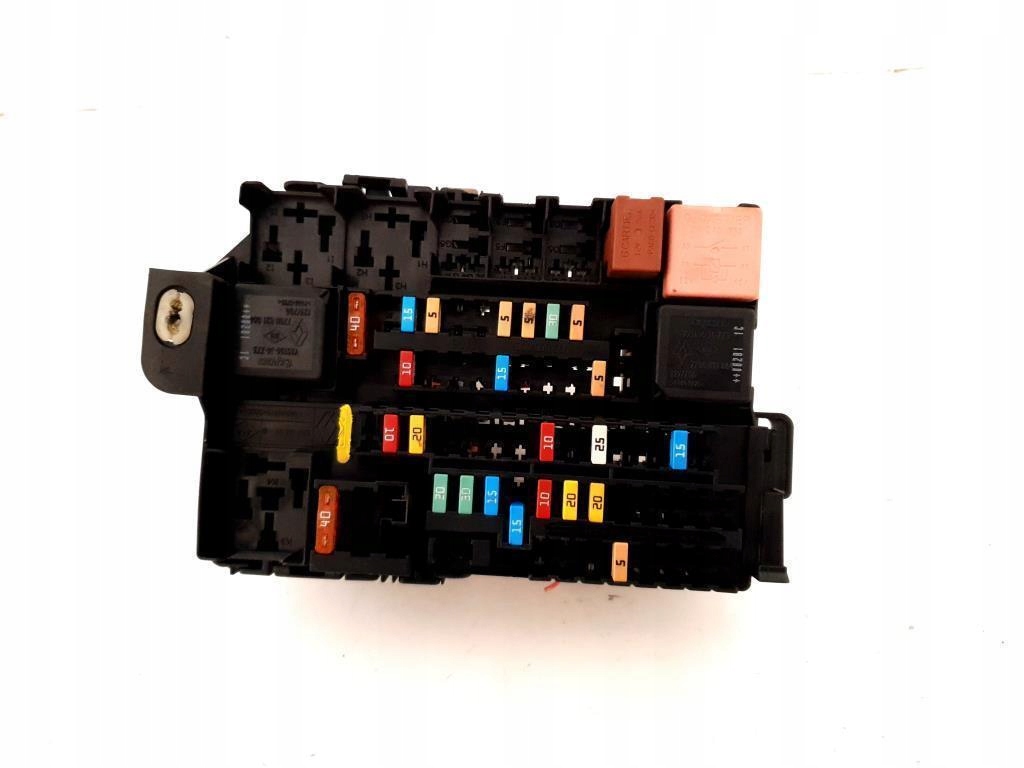 фото №1, Коробка запобіжників renault laguna iii 2.0 dci