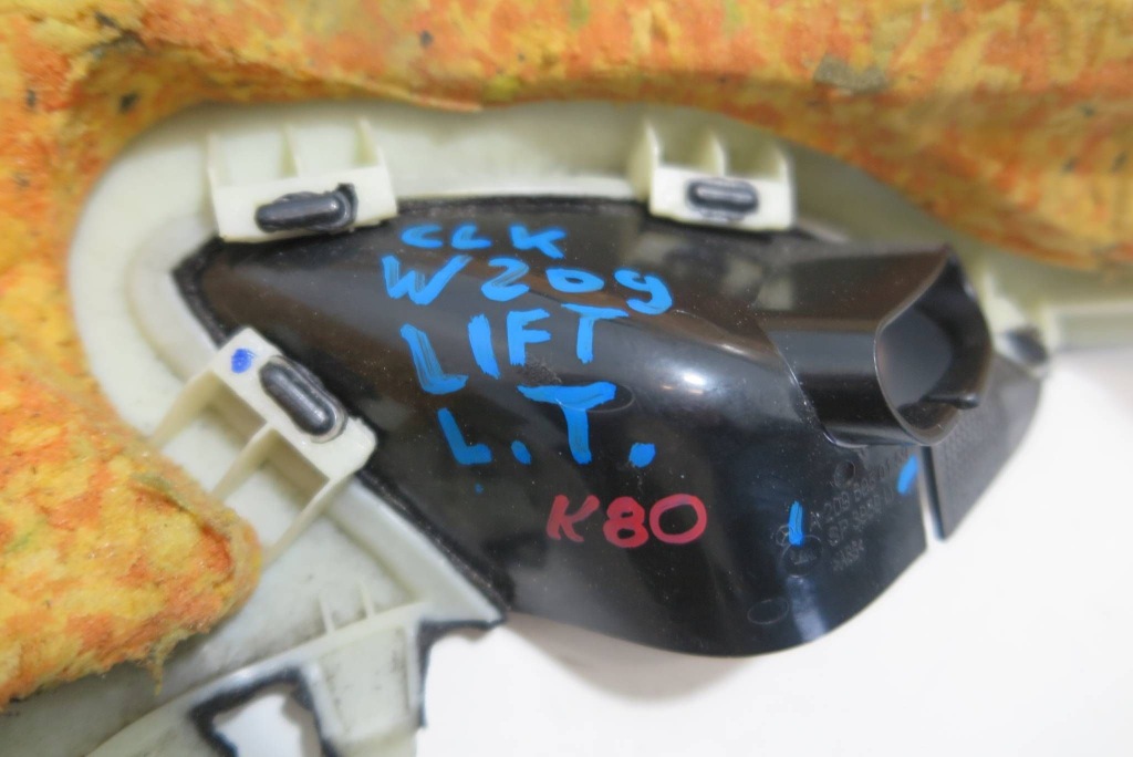 Накладка стойка левая левое  задняя mercedes benz clk w209 рестайлинг  a2096950159 Недорого