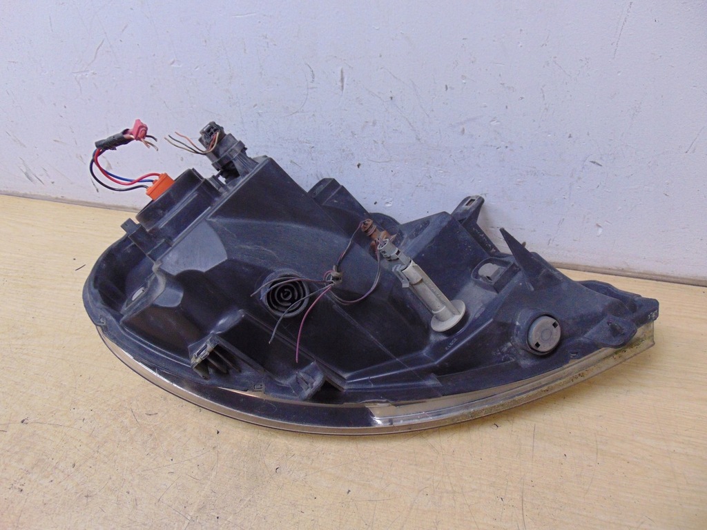 фото №13, Лампа левая перед opel vivaro lift 2006- europa 8200701354