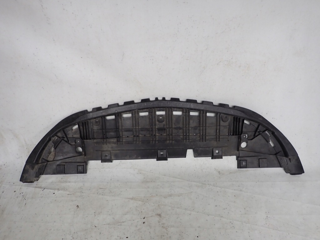 фото №1, Mercedes cla ii 2 c118 19- защита плита pod бампер