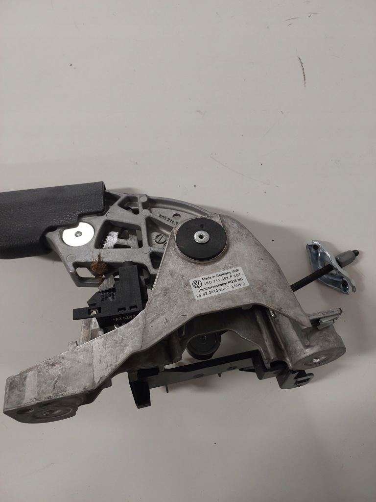 фото №9, Рычаг ручного кожа vw golf vi 1k0711303p