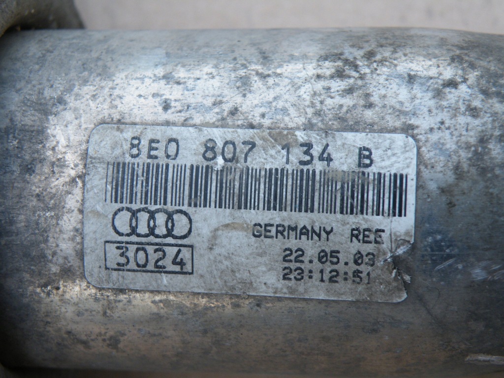 фото №8, Audi a4 b6 зона деформации отбойник бампера перед передний 8e0807134b