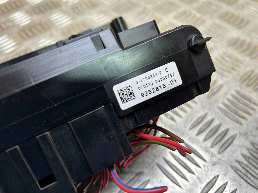 фото №6, Коробка предохранителей bmw 6 f06 gran coupe 2013 9252815