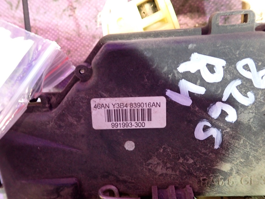 фото №6, Cordoba ii 6l 06-09 sedan замок задня правий 6 pin трос y3b4839016an