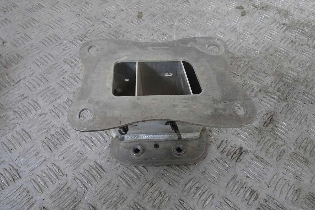 фото №3, Mg marvel r зона деформации перед передняя правая 22-