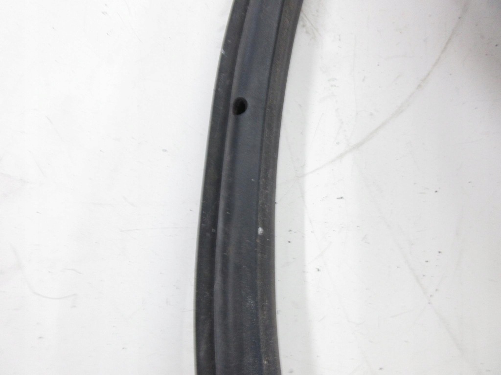 фото №11, Honda civic vii 5d hb 1.4 16v 90 km прокладка двері перед задня лівий правий