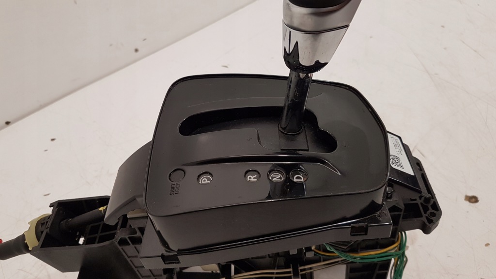 фото №8, Renault kadjar 1.2 tce автоматична коробка передач трос перемикання передач