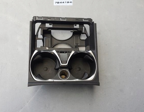 фото №1, Кронштейн na чашки bmw g12 7944194