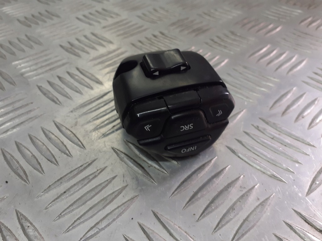 фото №1, Перемикач радіо nissan оригінальний номер 25552-bn800