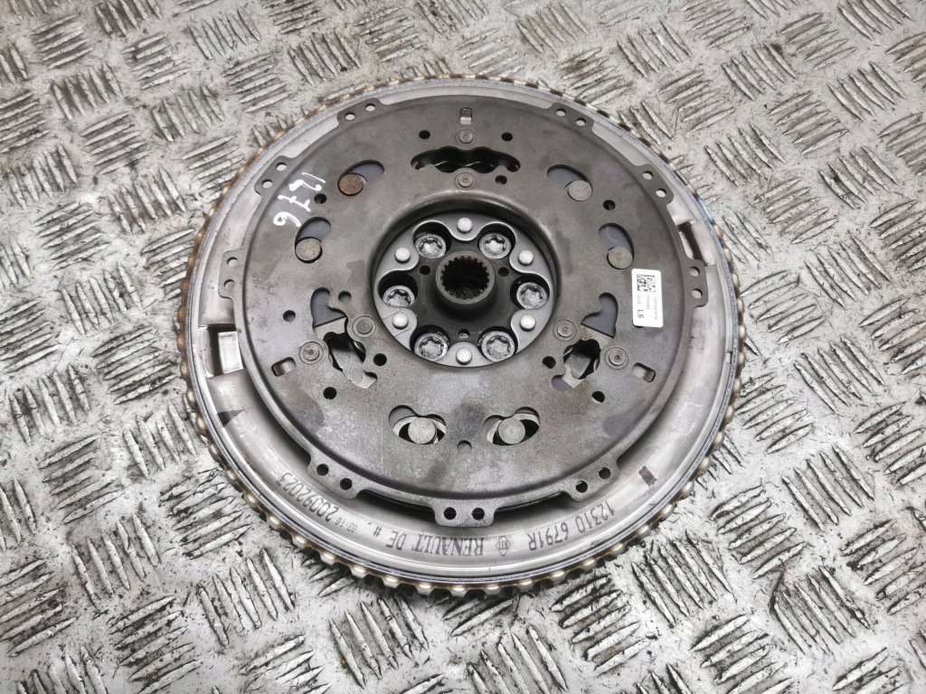 фото №1, Renault austral 2023 зчеплення / комплект