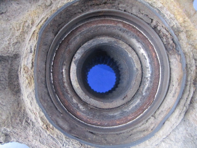 фото №4, Mazda 323 bj 1.5 поворотный кулак правая ступица abs