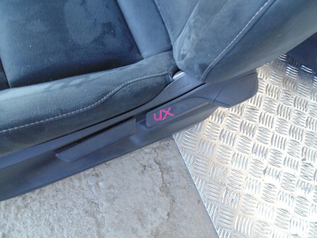 фото №8, Сиденья заднее сиденье середина lexus ux ux200 ux250h ux 250h