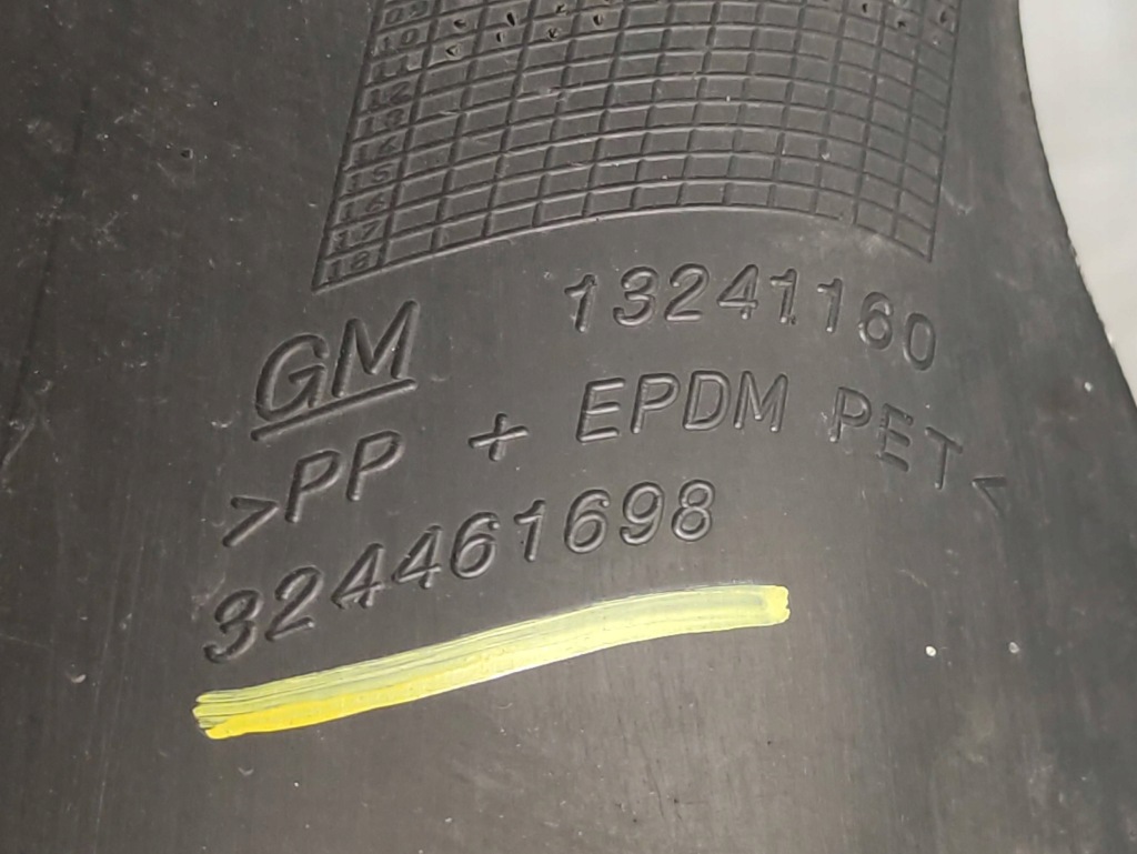 Opel insignia a подкрылок левый  перед часть задняя 13241160 с Разборки