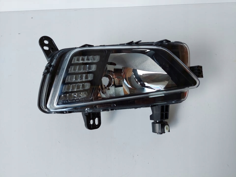фото №1, Протитуманна фара led drl правий vw polo 2g