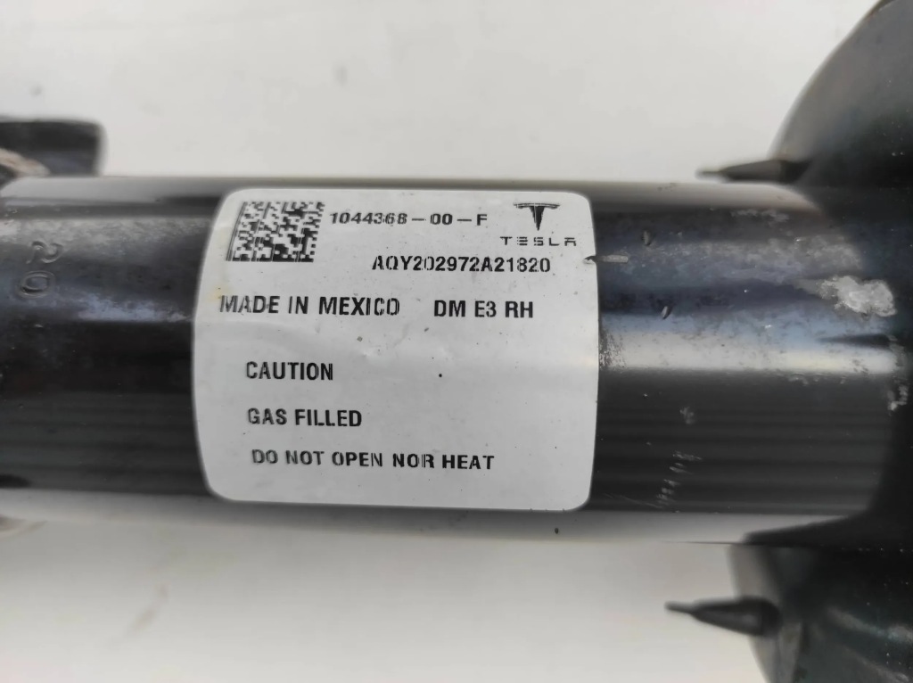 фото №3, Амортизатор передній перед правий tesla model 3 1044368-00-f