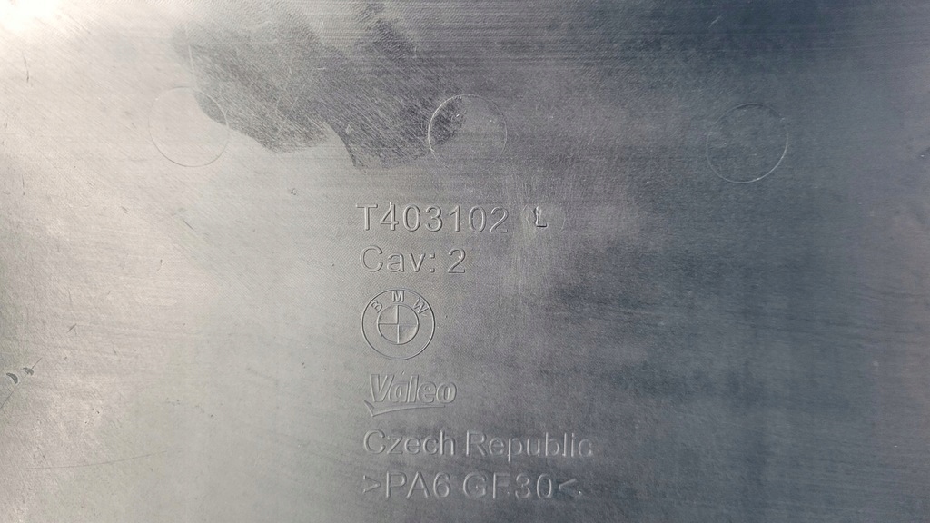 фото №11, Bmw x1 u11 sdrive18i 23r кришка багажника жалюзі шторка решітка перед права t403102