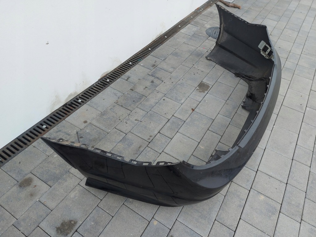 Купить Бампер задняя mercedes w204 рестайлинг  amg седан хороший