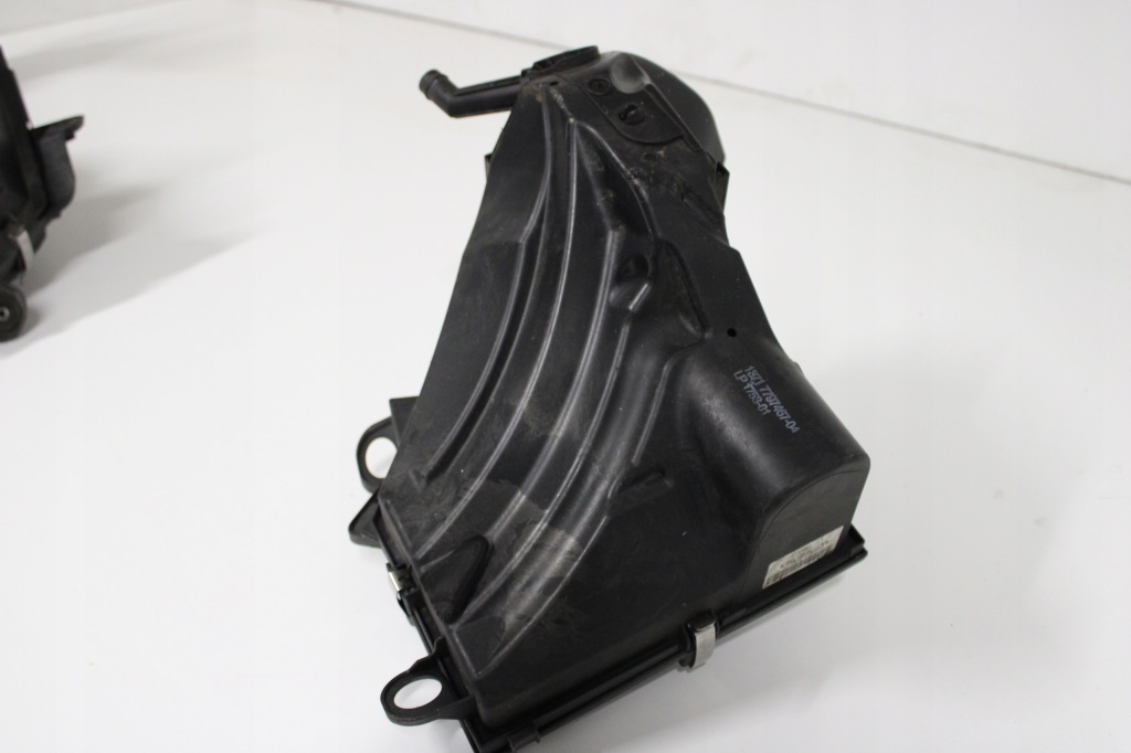 фото №6, Корпус фильтра воздуха bmw e90 lci n47 7797467