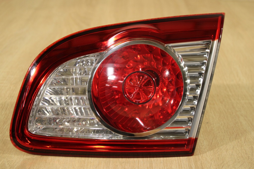 фото №1, Лампа крышки правый задняя hyundai santa fe ii lift