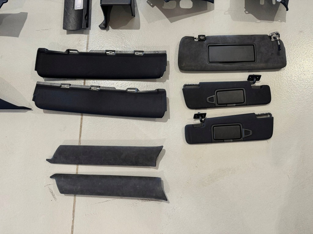 фото №6, Mercedes amg gt a190 стеля стійки spływy лампа обшивка дах