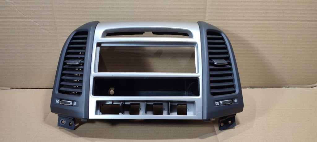 фото №1, Hyundai santa fe ii решётка средняя решётки обдув