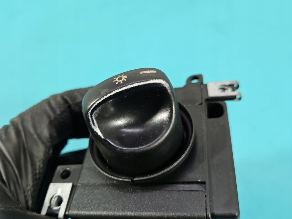 Переключатель выключатель света mercedes vaneo w414 1685450104 Цена