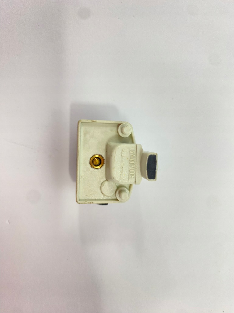 Імпульсатор круїз-контроль датчик halla mercedes w124 w201 190 0075422917 Доставка