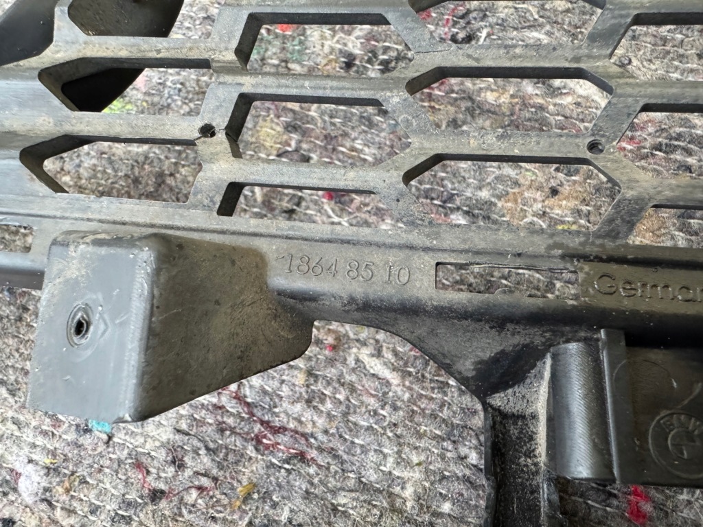 Bmw 3 f30 f31 m набір решітка бампера передня ліва перед ліве 8062631 Ціна