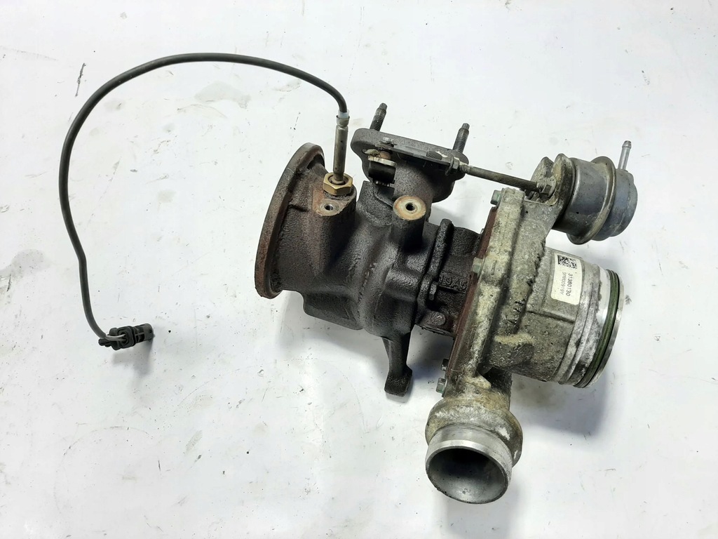 фото №1, Volvo v40 2016 полный турбонагнетателя