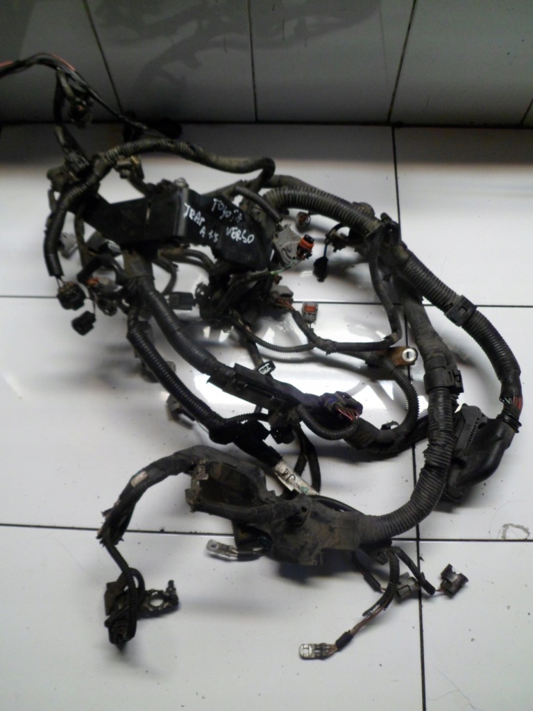 фото №1, Toyota verso 1.8 жгут электропроводка двигателя 821210f280