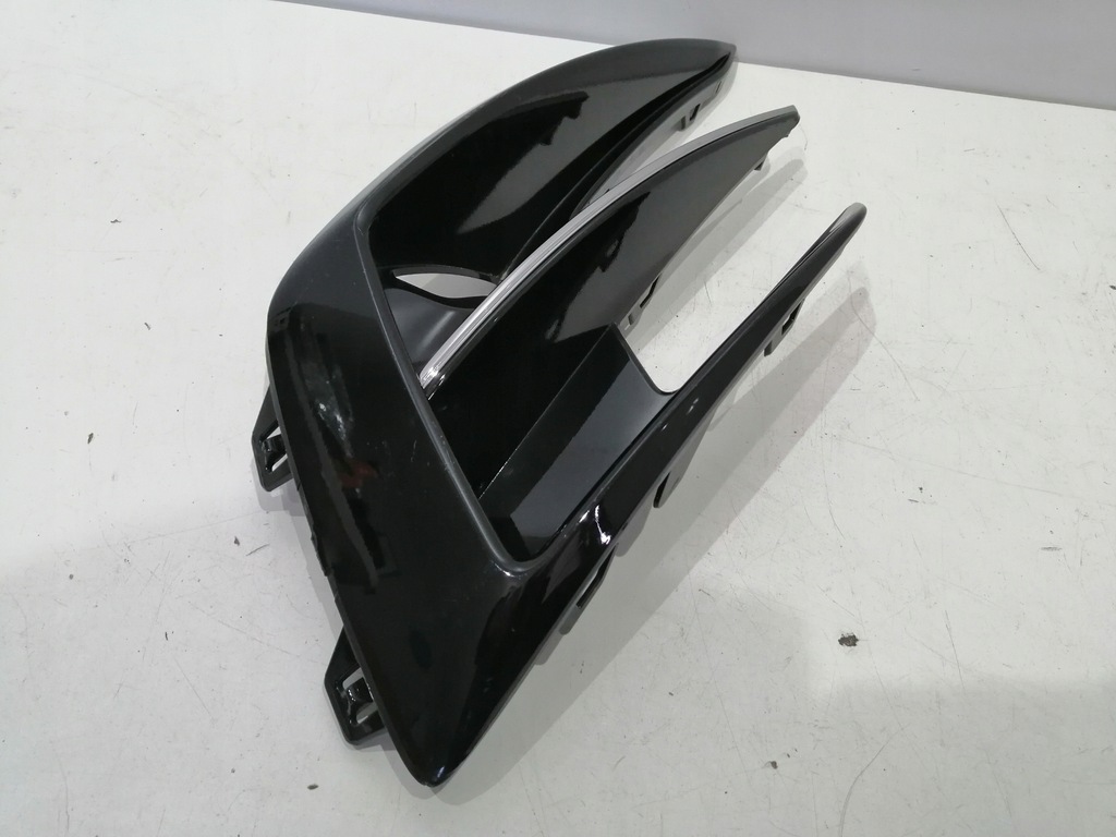 фото №3, Решётка бампера правая перед renault megane iv lift