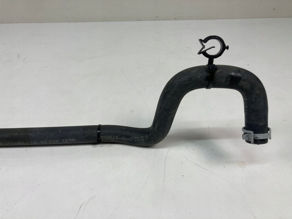 Пабтрубок  труба насоса воды радиатора tesla s рестайлинг Оригинал