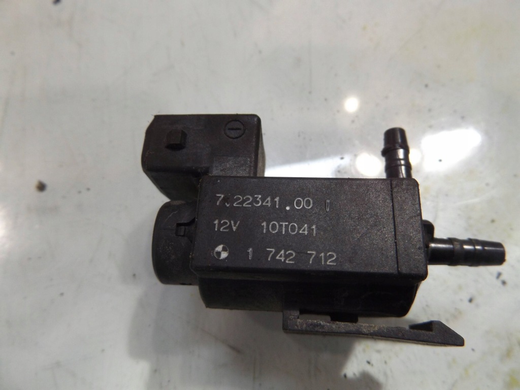 Купить E46 рестайлинг  2,0d клапан вакуумa 1742712