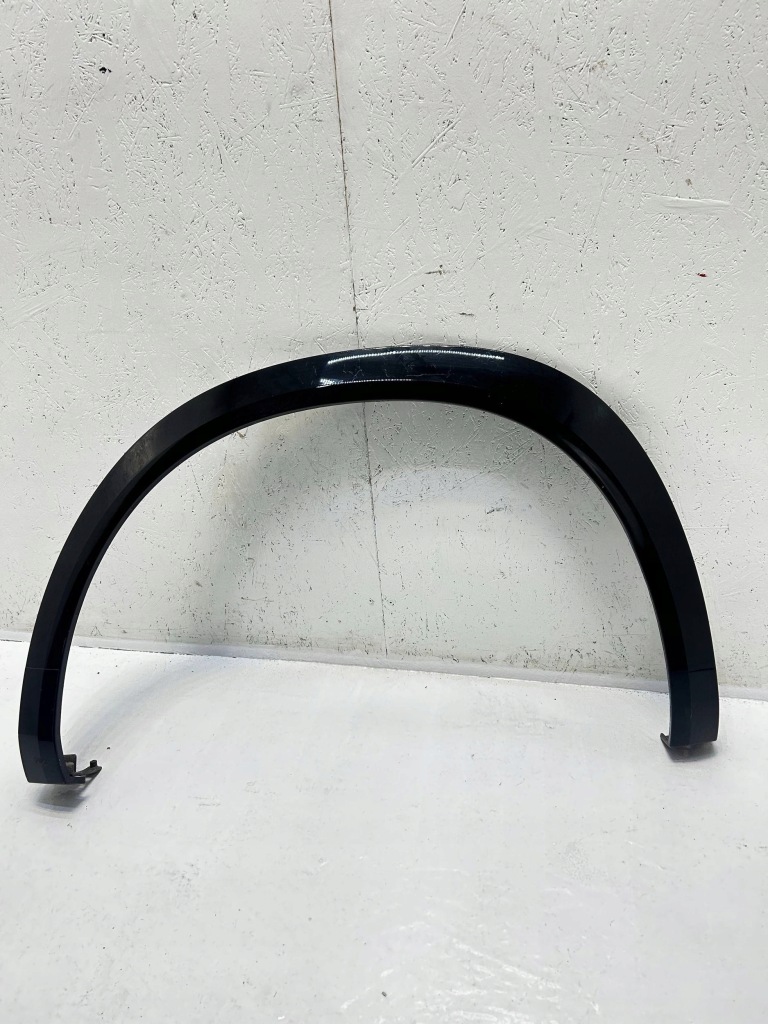 Купити Renault austral 2023 права сторона молдинг крила заднього