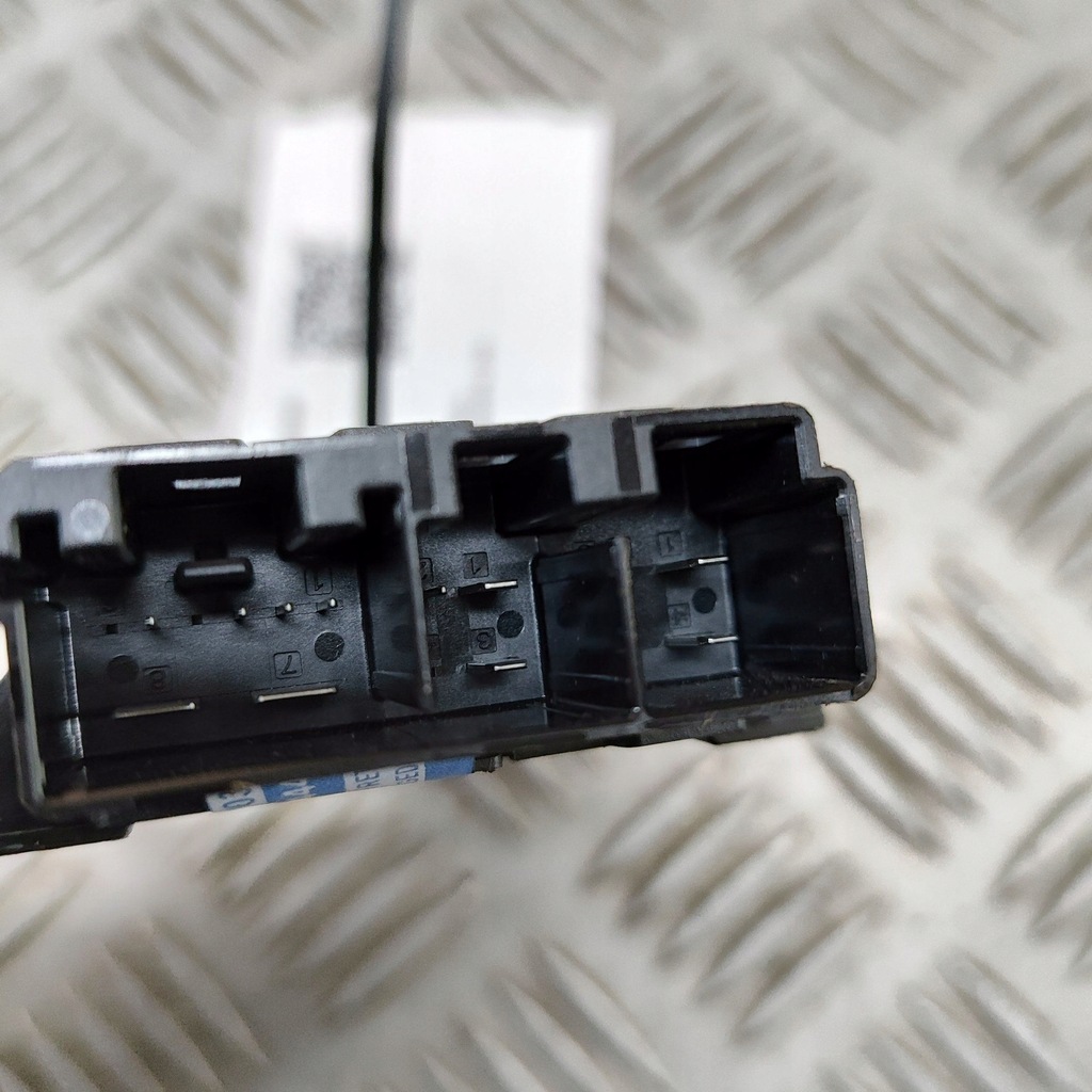 фото №7, Bmw ix 2022 с задний модуль / блок управления сиденье