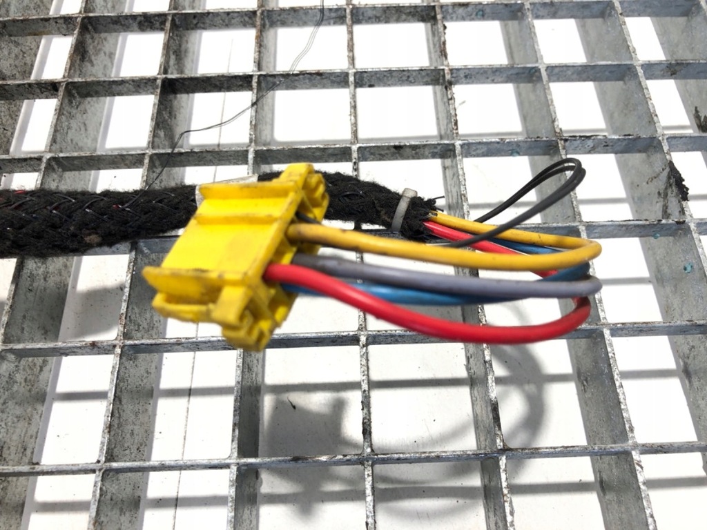 фото №3, Замок запалювання renault trucks midlum 6.2 215km