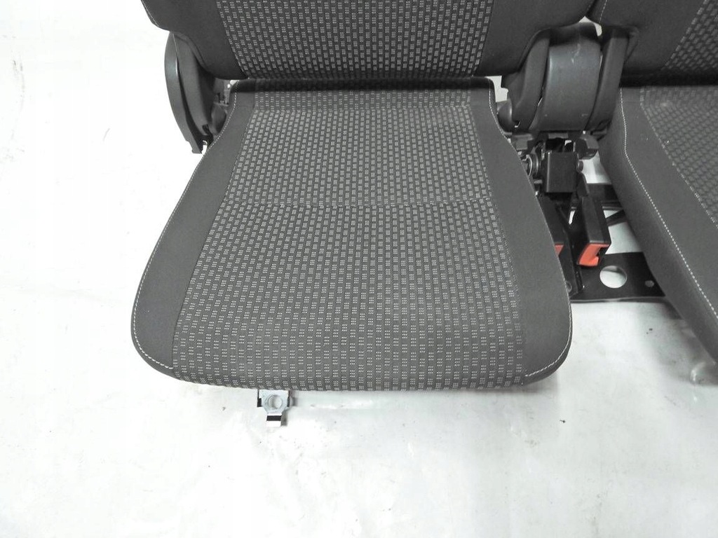 фото №5, Toyota verso 13-18 lift заднее сиденье задняя сиденье задняя iii 3 ряд