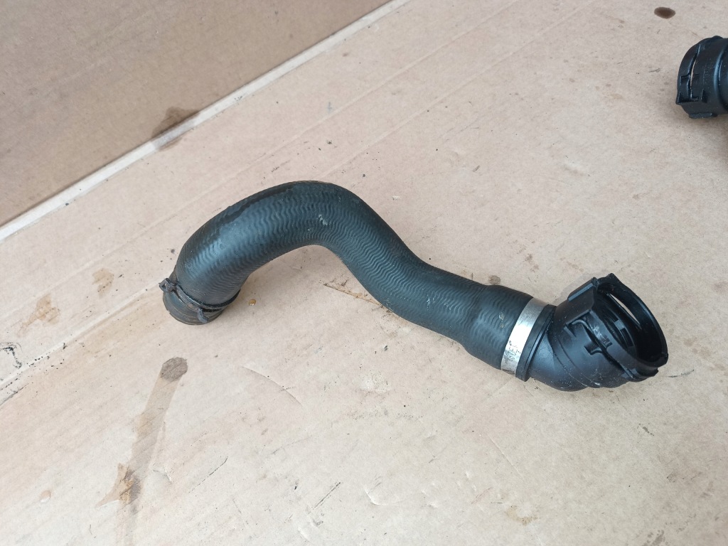 Купить Opel insignia b 17r 1.6 cdti шланг пабтрубок  трубка радиатора воды 39087121