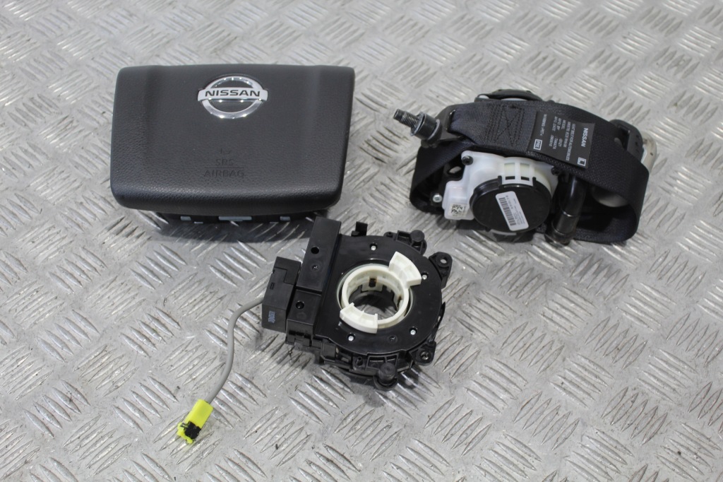 фото №1, Подушка подушка безпеки натягувач водія nissan nt500