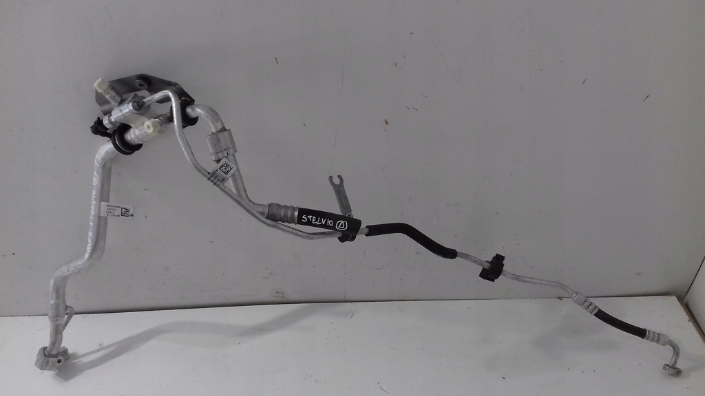 фото №1, Шланг кондиціонера alfa romeo stelvio кондиціонер