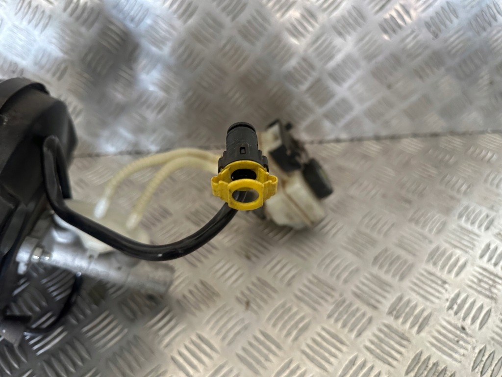 Opel meriva a підсилювач гальм гальмівні бачок шланг 13159856 qa Зі Шроту