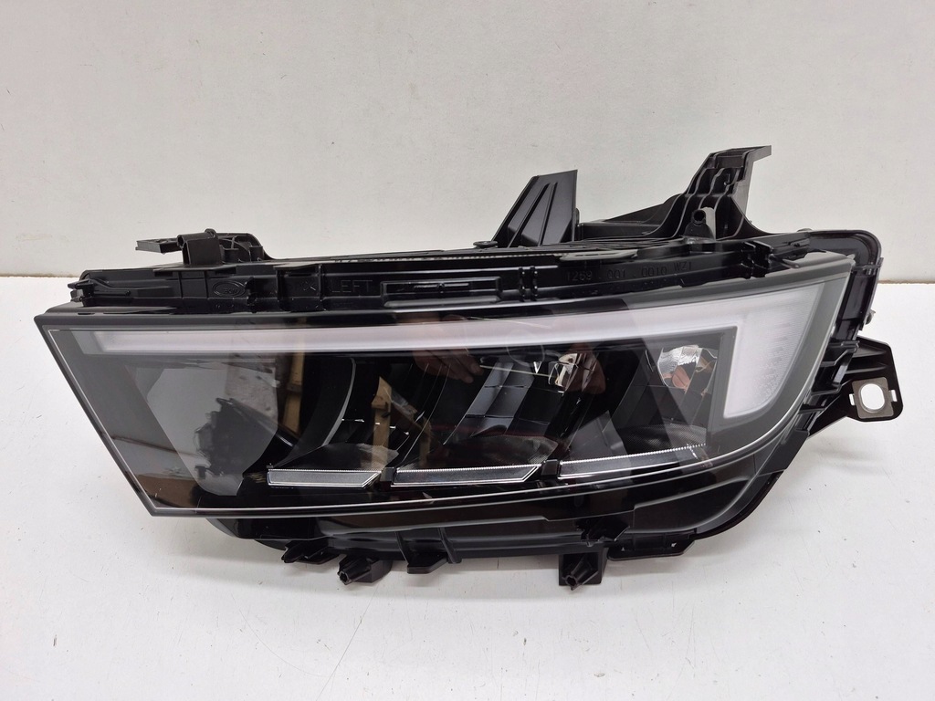 фото №1, Opel astra l лампа передняя левая led