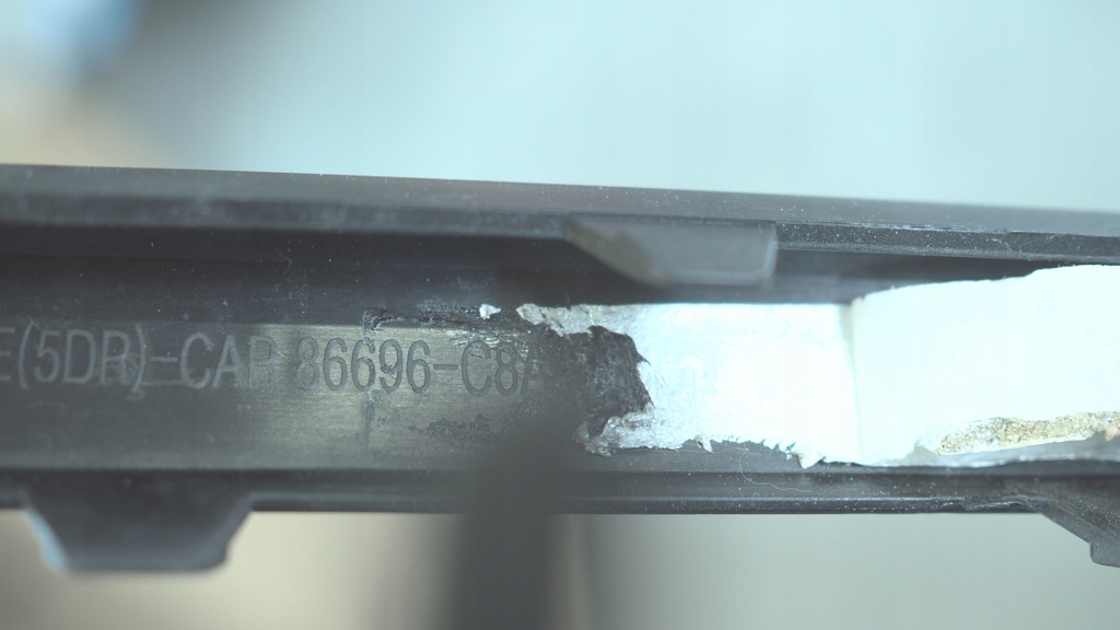 фото №9, Hyundai i20 молдинг накладка заднього бампера