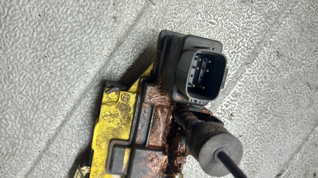 фото №4, Замок ручка лівий задня volvo s80 6pin 98-06r