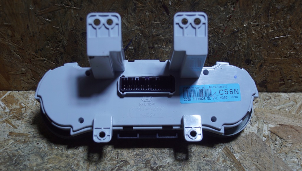 фото №8, Панель обдув кондиционера hyundai ix35 97250-2y700