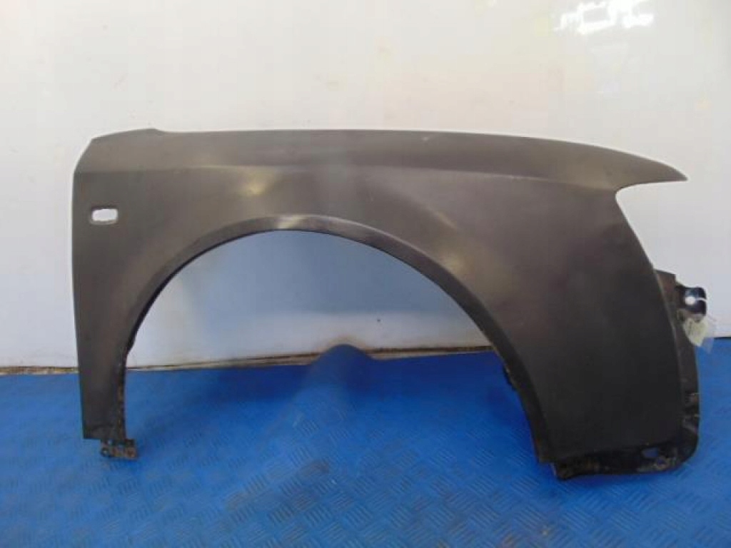 Купить Audi a4 b6 седан крыло  правый  код лакокрасочного покрытия lz9w