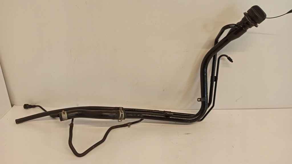 фото №7, Suzuki swift mk8 заливная горловина топлива труба 1.2