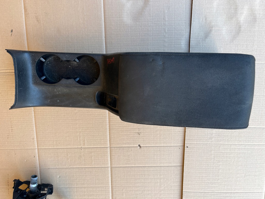 фото №1, Підлокітник тунель середній volkswagen passat b5 2000-2005